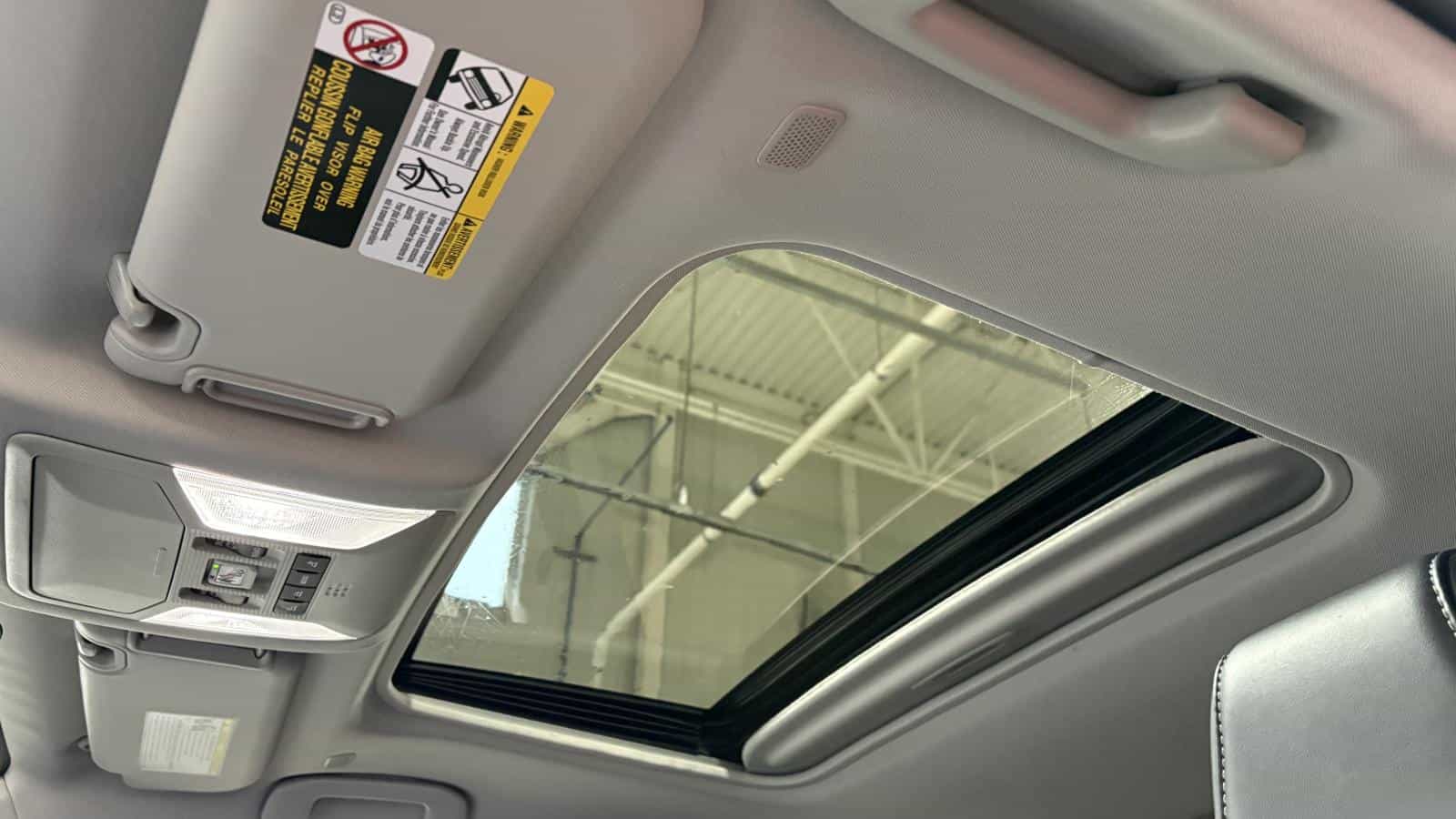 Image 17 Toyota Rav4 Limited *Awd *Cuir *Toit *Gps *Siege Ventilé *Audio Jbl *Caméra 360 2023