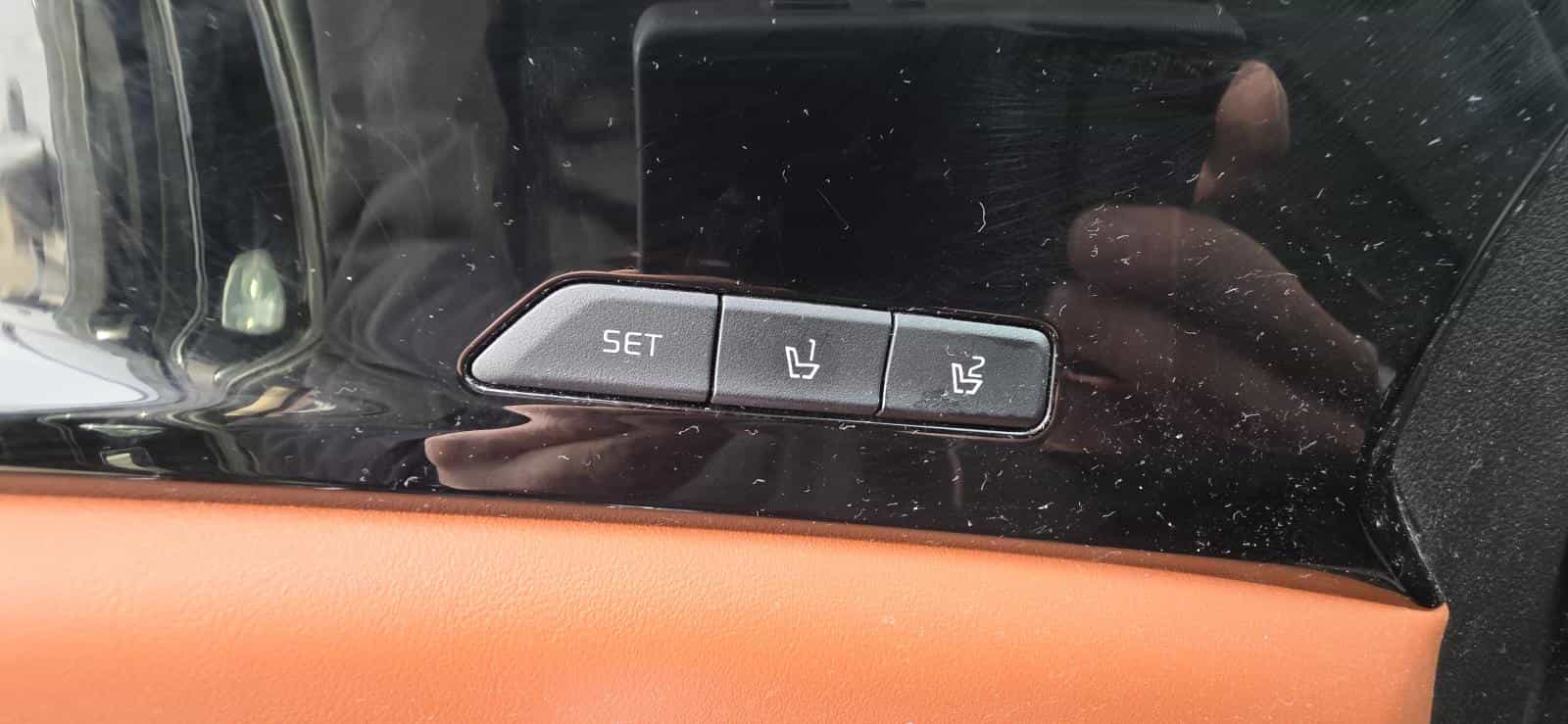 Image 17 Kia Carnival Sx *Prestige *Cuir 2 Tons *Gps *Double Toit *Sièges Mémoires *Audio Bose 2022