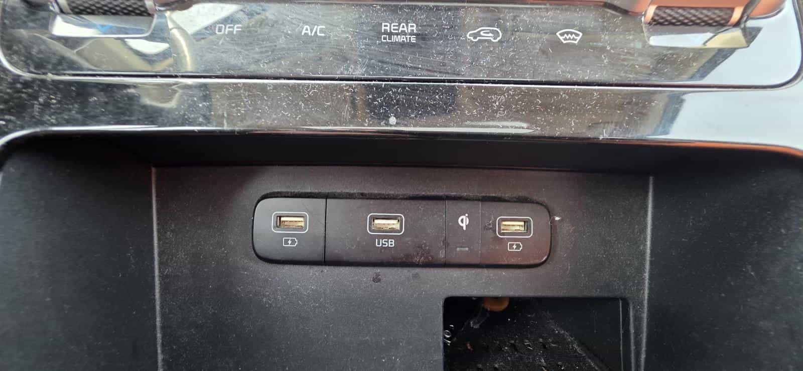 Image 34 Kia Carnival Sx *Prestige *Cuir 2 Tons *Gps *Double Toit *Sièges Mémoires *Audio Bose 2022