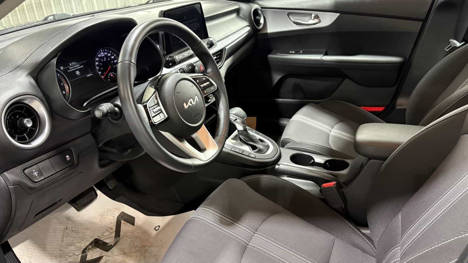 Image 14 Kia Forte Lx *Carplay *Caméra *Siege Chauffant *Cruise 2024