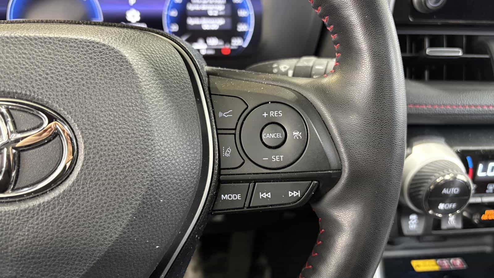 Image 20 Toyota Rav4 Prime Xse *Awd *Carplay *Cuir *Toit *Caméra *Bizone *Volant/Siege Chauffant 2023