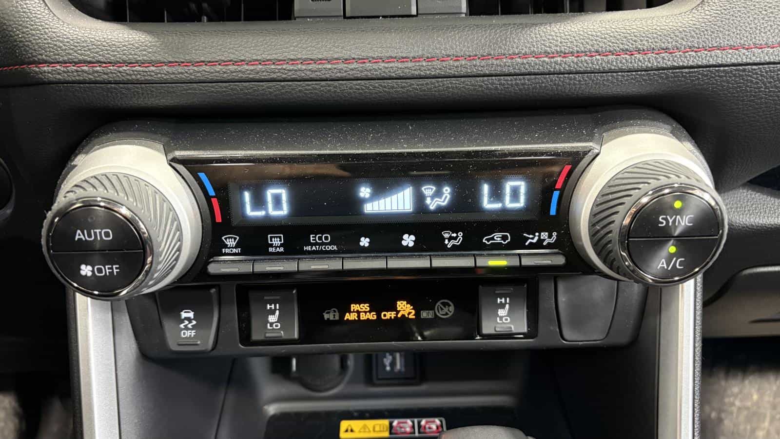 Image 29 Toyota Rav4 Prime Xse *Awd *Carplay *Cuir *Toit *Caméra *Bizone *Volant/Siege Chauffant 2023