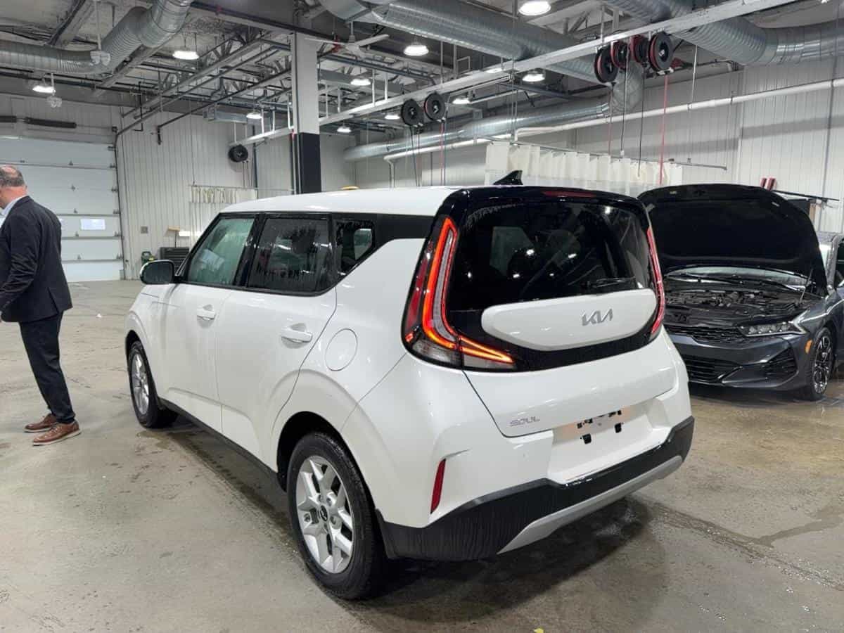 Image 5 Kia Soul Ex* Volant Chauffant* Sieges Chauffant* Camera* 2023