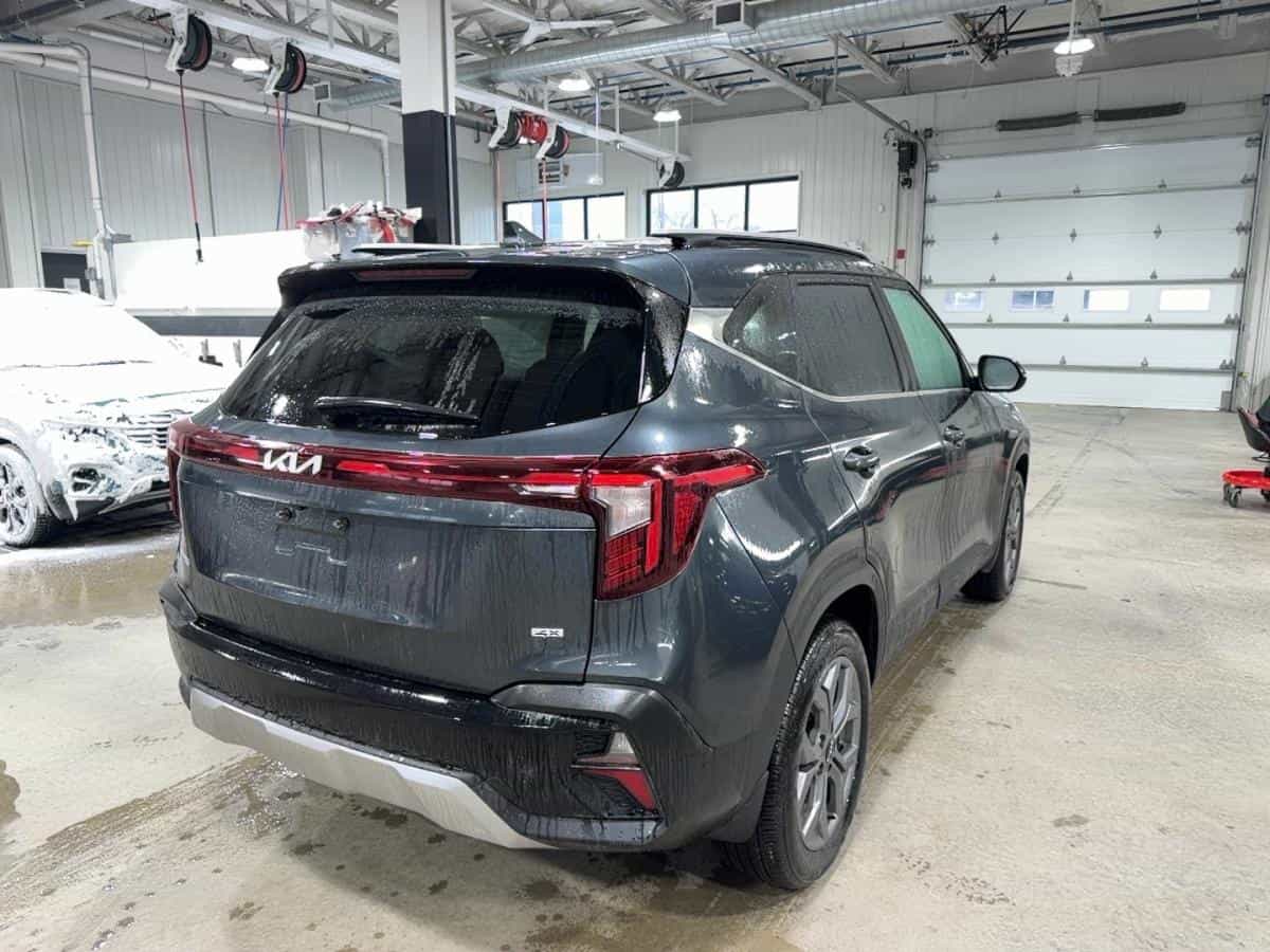 Image 4 Kia Seltos Ex* Toit Ouvrant* Volant Chauffant* Camera* Cuir* 2025