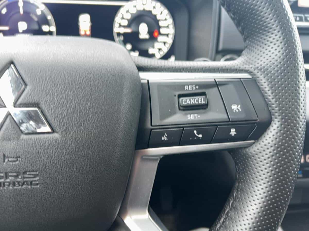 Image 8 Mitsubishi Outlander PHEV Se* Awc* Toit Pano* Volant Chauffant* Bizone* 2025