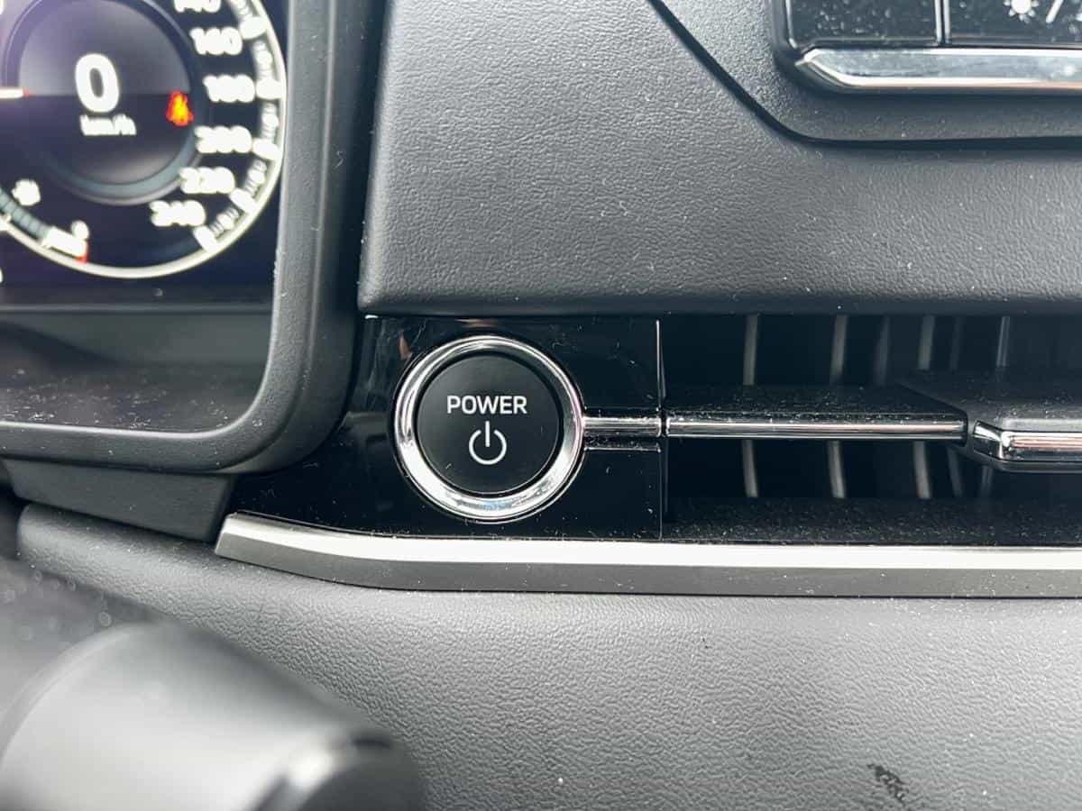 Image 11 Mitsubishi Outlander PHEV Se* Awc* Toit Pano* Volant Chauffant* Bizone* 2025