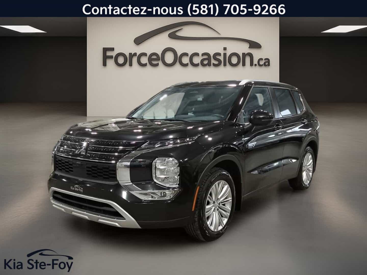 2024 Mitsubishi Outlander PHEV Le* Awc* 7Pass* Gps* Toit Pano* Volant Chauffant* Bizone* - Image 1