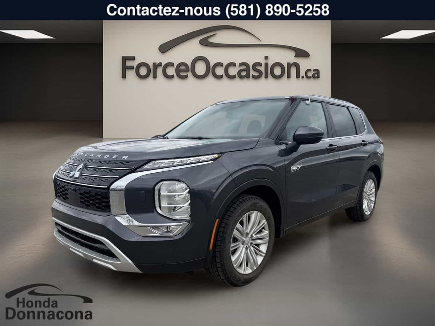 2025 Mitsubishi Outlander PHEV Se S-Awc - Image 1