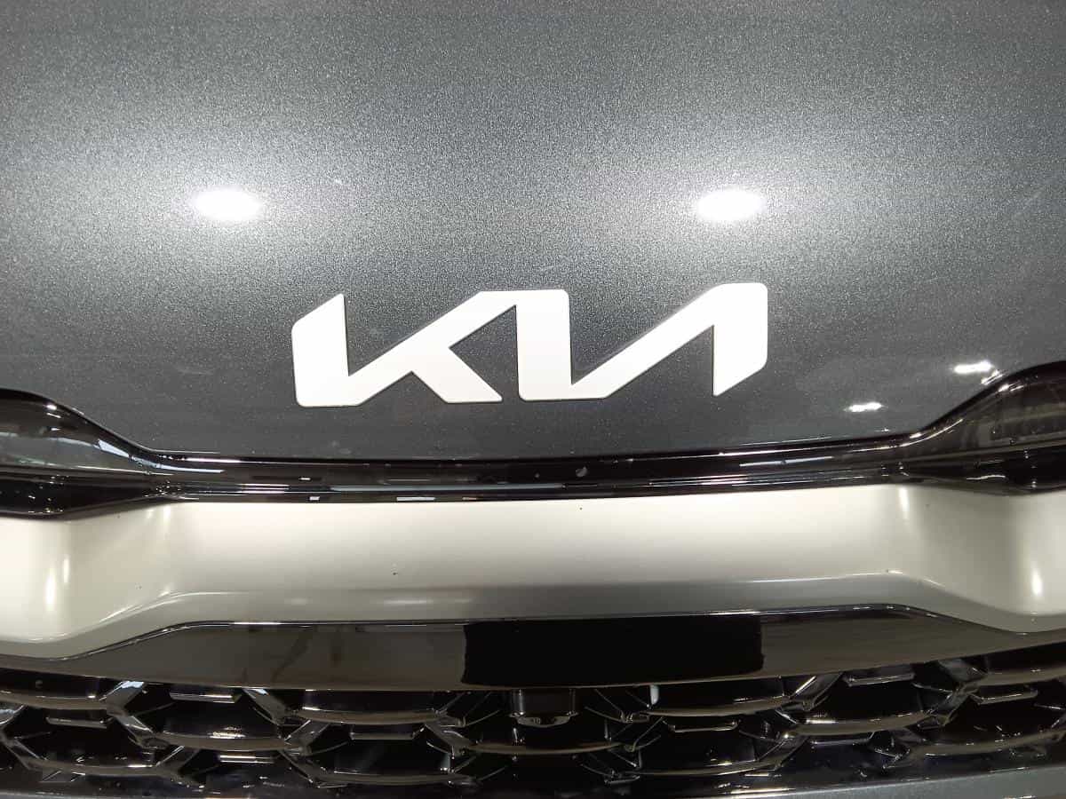 2023 Kia Sportage X-Line Limited *Gps *Cuir *Toit Pano *Caméra 360 *Siege Ventilé *Bizone *Carplay - Image 1