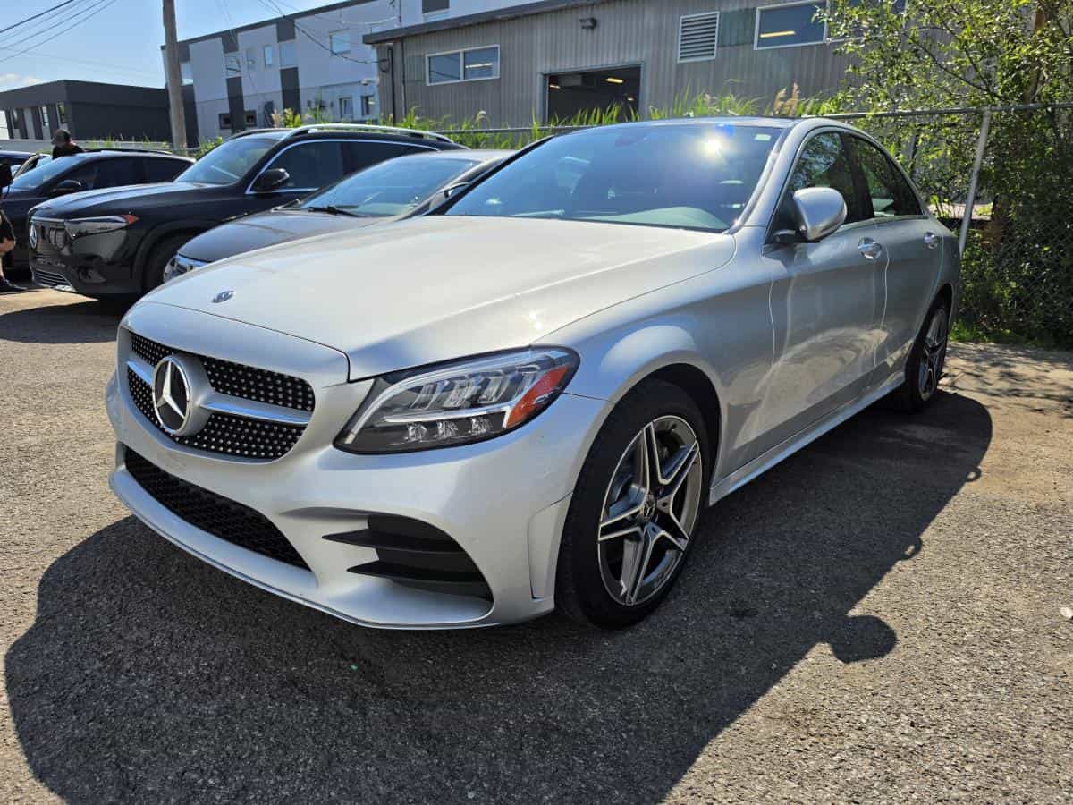 Image 1 Mercedes-Benz C 300 C 300 4Matic Turbo *Cuir *Toit *Bizone *Caméra *Carplay 2020