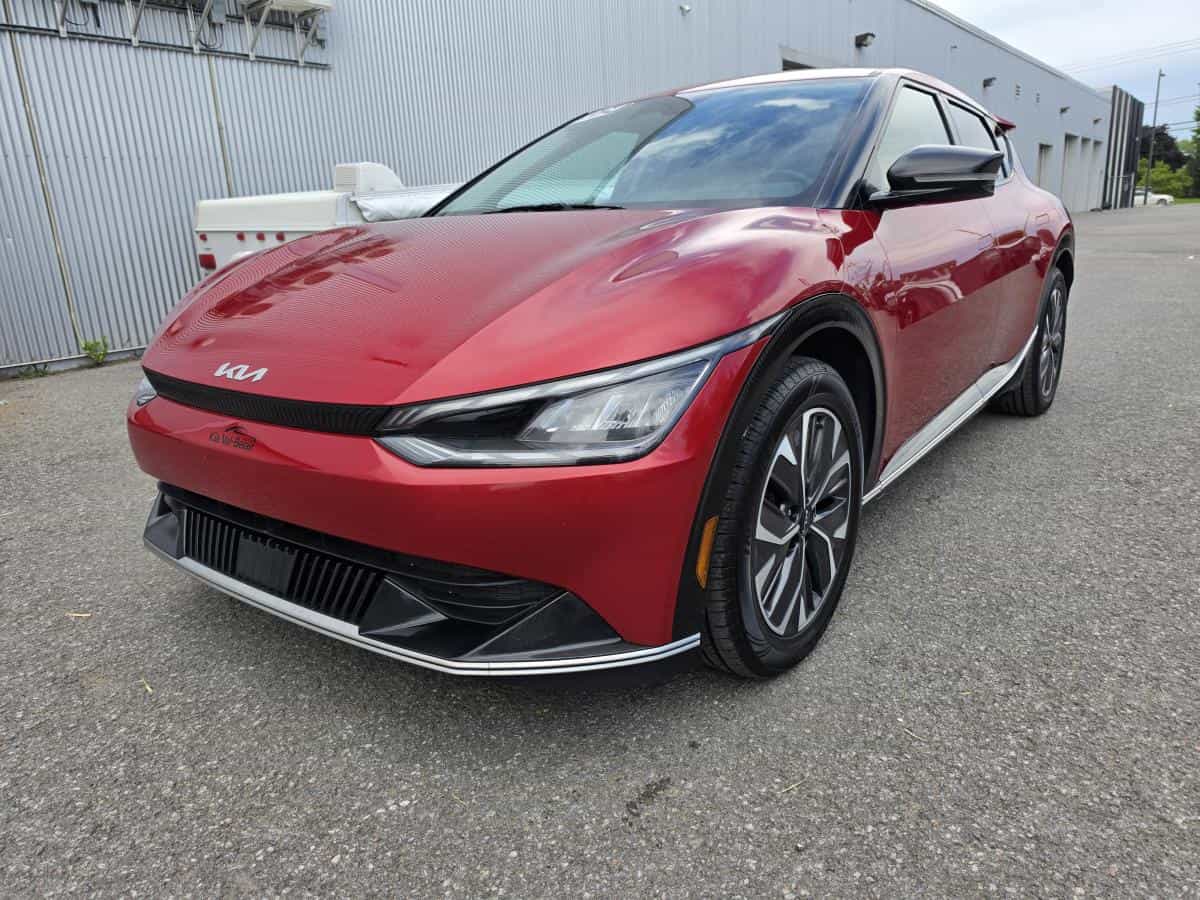 Image 1 Kia EV6 Wind * Rwd * 225Hp * Caméra * Carplay * Volant Chauff * 2024