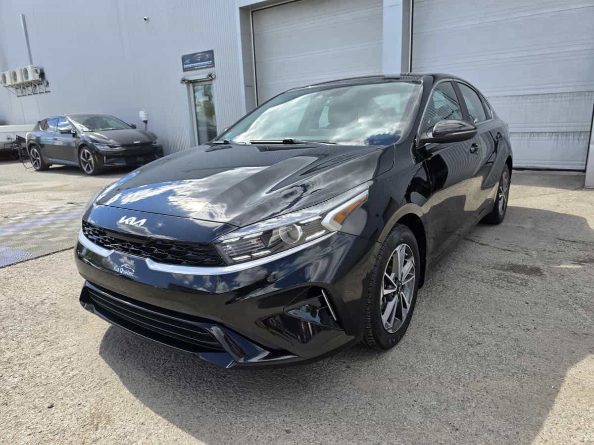 2023 Kia Forte Ex *Camera *Carplay *Bluetooth *Volant *Sièges - Image 1