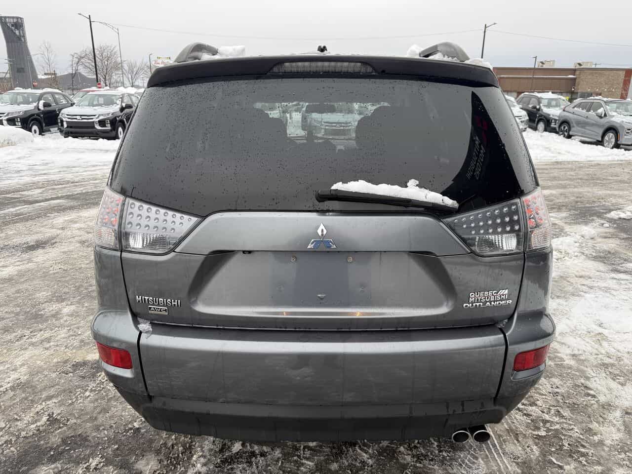 2012 Mitsubishi Outlander 4WD LS, Mags 16 pouces, Climatisation, 7 passagers - Image 5