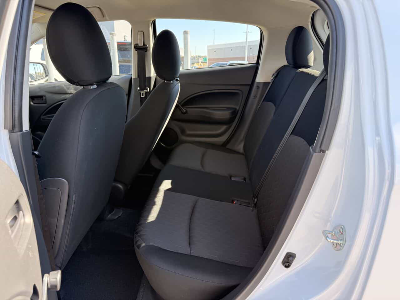 2022 Mitsubishi Mirage Édition carbone, dem à distance, caméra de recul, garantie - Image 10