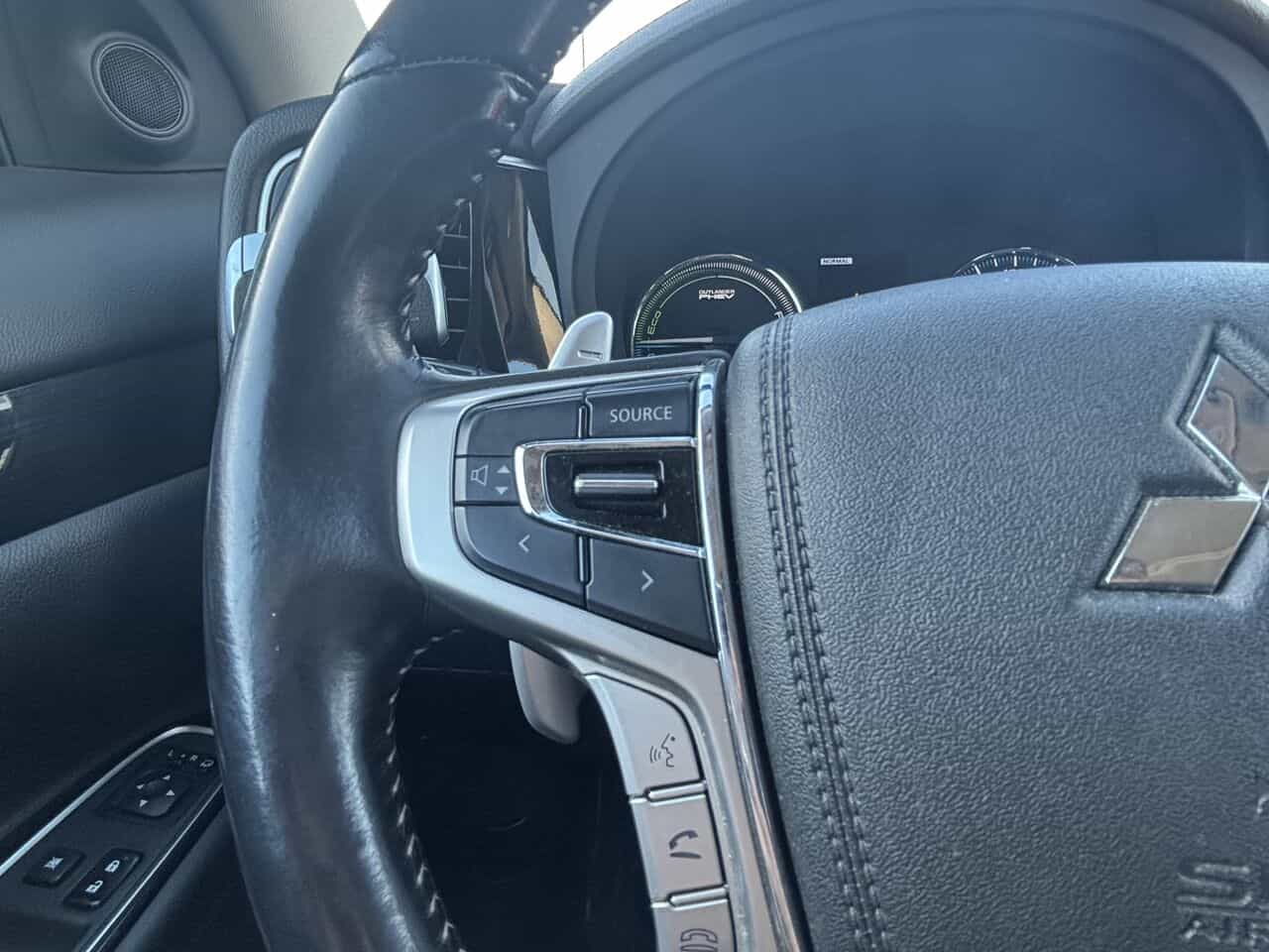 2018 Mitsubishi Outlander PHEV SE Touring AWD, TOIT OUVRANT, CAMÉRA DE RECUL - Image 15