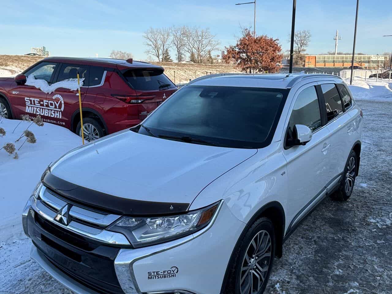 2018 Mitsubishi Outlander Gt Awd, V6, Toit Ouvrant, Sièges Chauff - Image 6