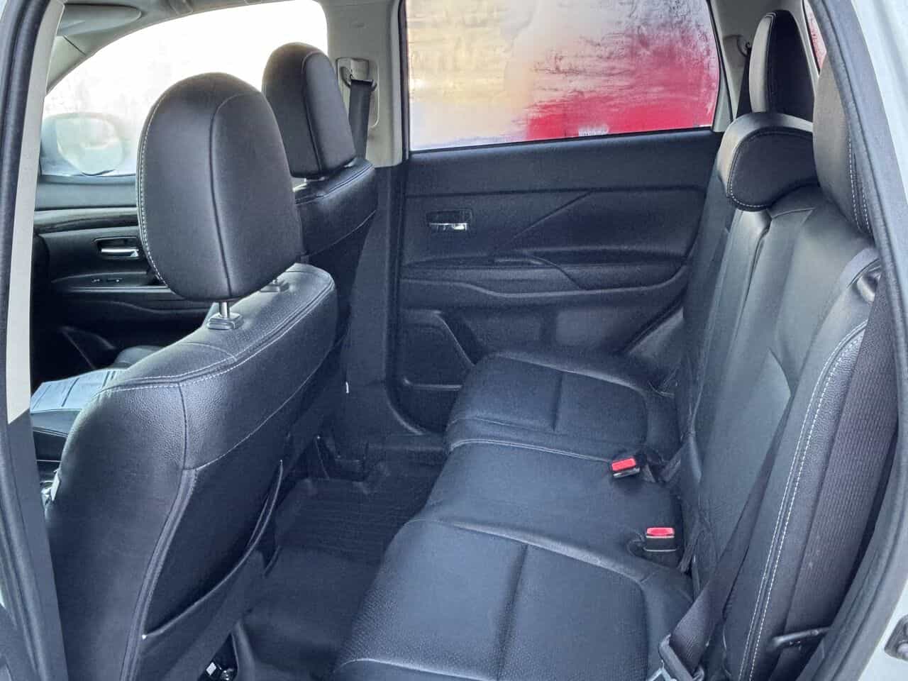 Image 10 Mitsubishi Outlander Gt Awd, V6, Toit Ouvrant, Sièges Chauff 2018