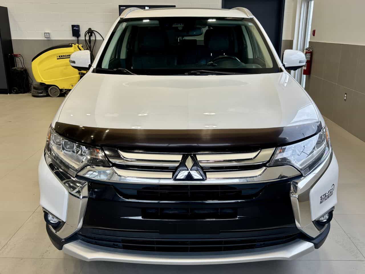 2018 Mitsubishi Outlander Gt Awd, V6, Toit Ouvrant, Sièges Chauff - Image 2
