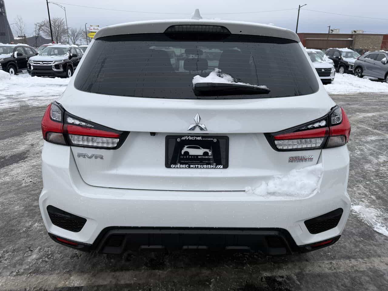 2021 Mitsubishi RVR ES Traction avant, Sièges chauffants, Connectivités - Image 5