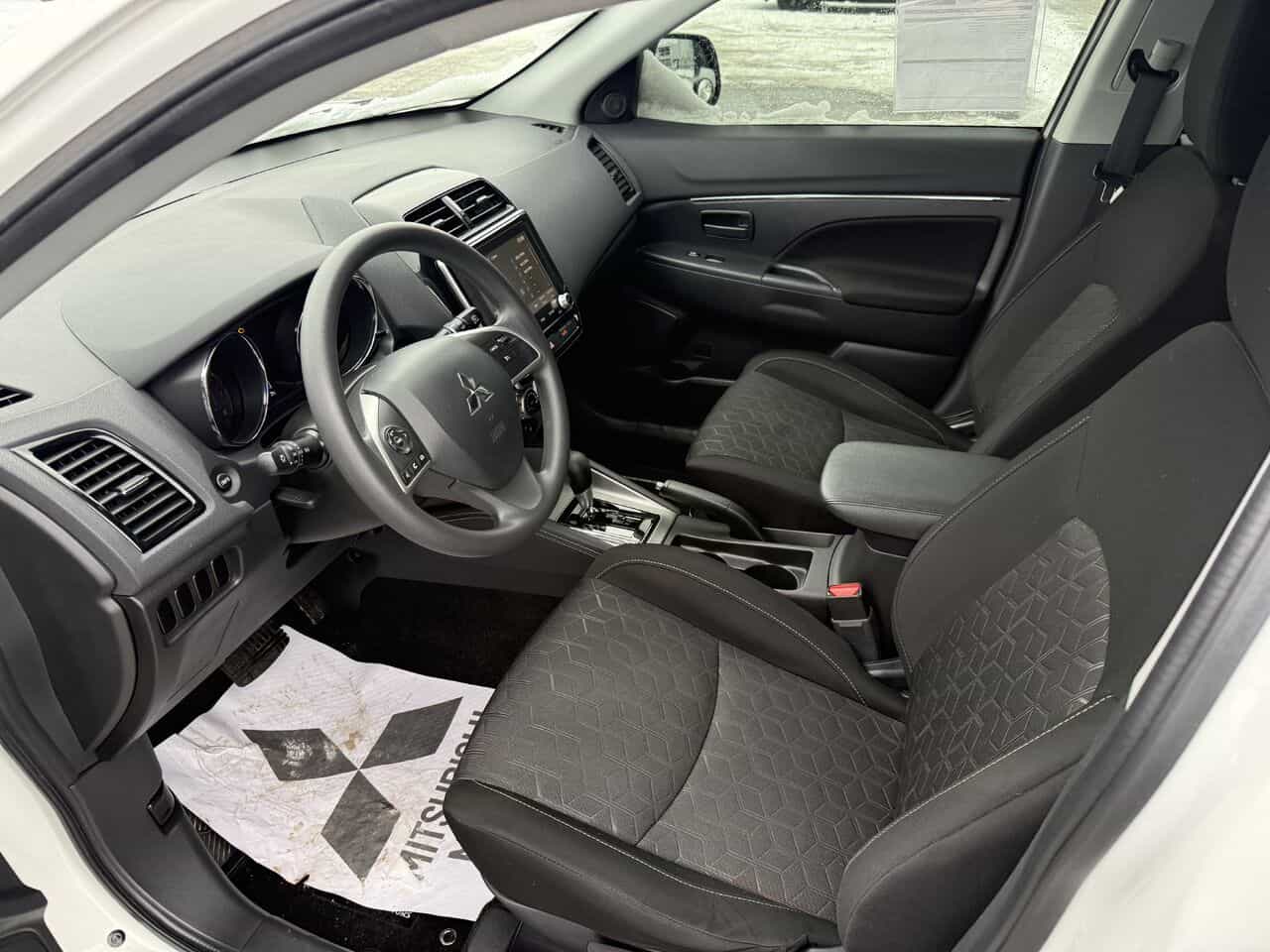 2021 Mitsubishi RVR ES Traction avant, Sièges chauffants, Connectivités - Image 11