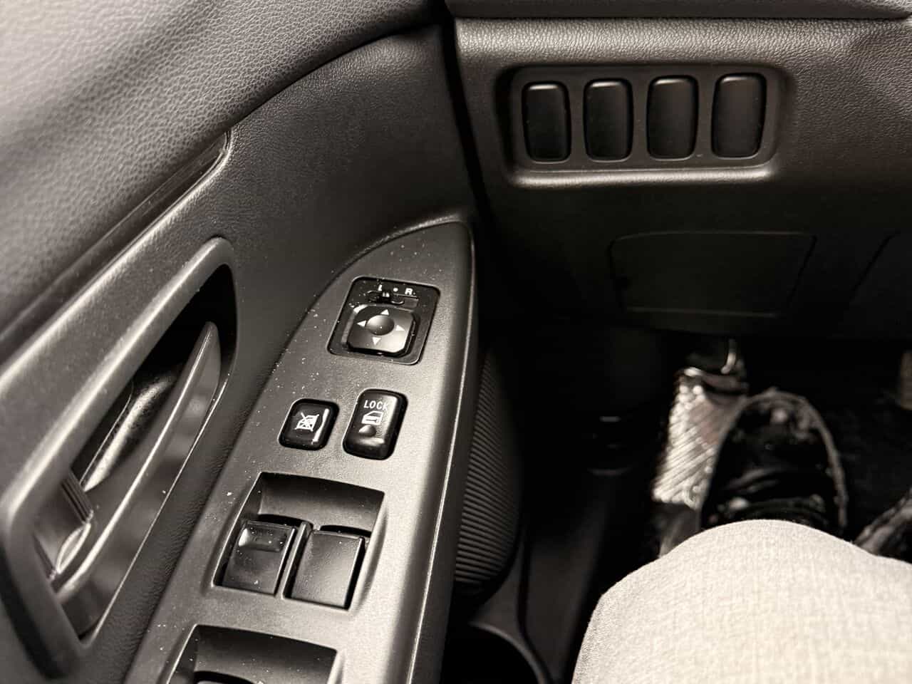 2023 Mitsubishi RVR Es Ta, Sièges Chauffants, Caméra De Recul - Image 19