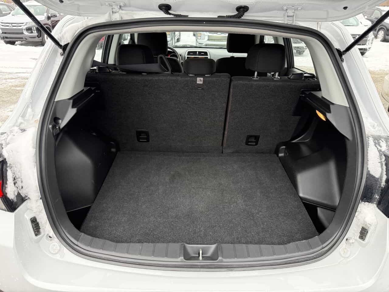 2023 Mitsubishi RVR ES AWC, Sièges chauffants, Connectivités, Climatisation - Image 8