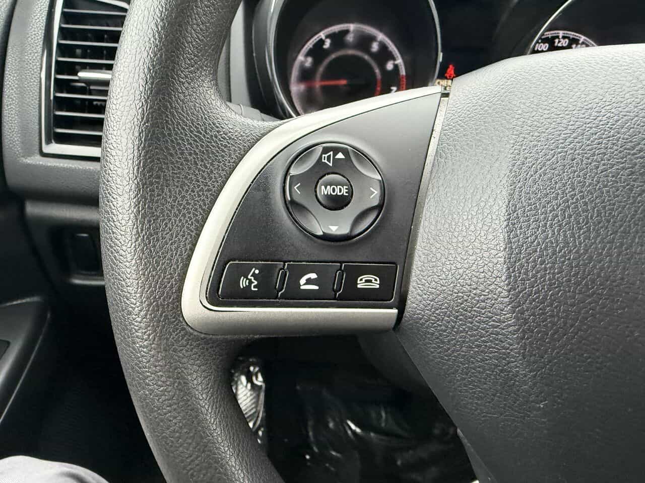 2023 Mitsubishi RVR ES AWC, Sièges chauffants, Connectivités, Climatisation - Image 16