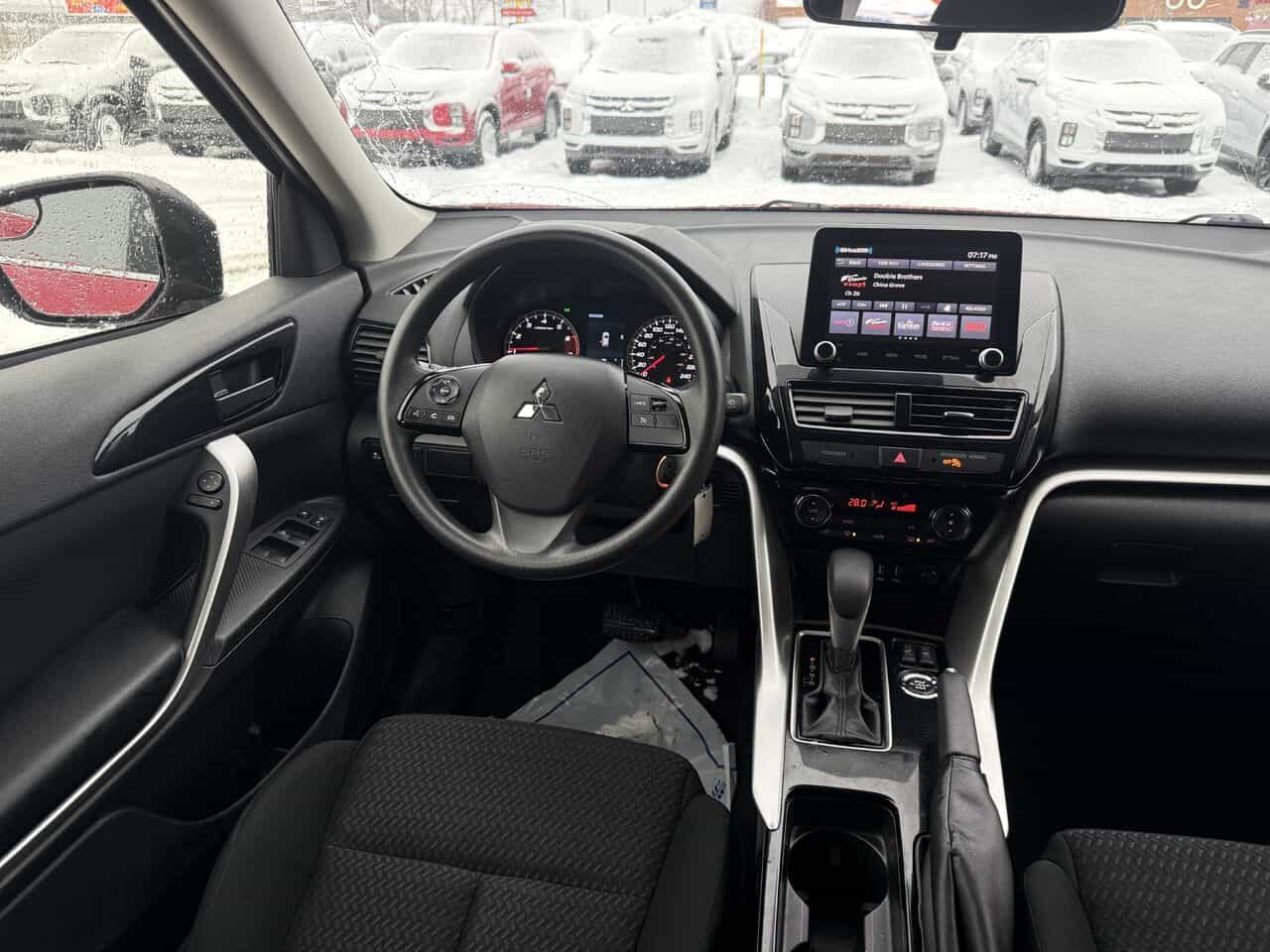 2022 Mitsubishi Eclipse Cross ES S-AWC, Sièges chauffants, Apple Carplay/Android Auto - Image 11