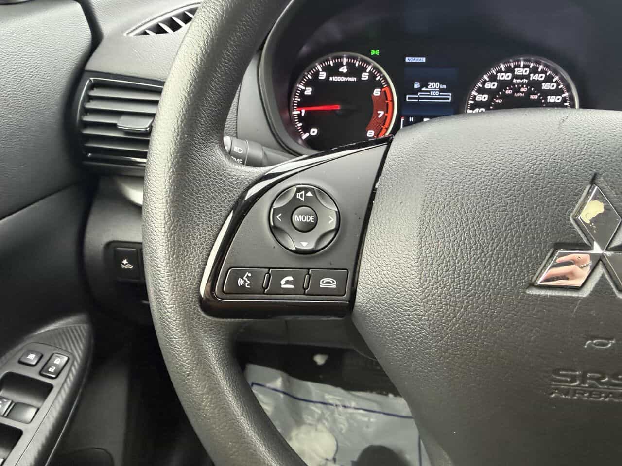 2022 Mitsubishi Eclipse Cross ES S-AWC, Sièges chauffants, Apple Carplay/Android Auto - Image 16