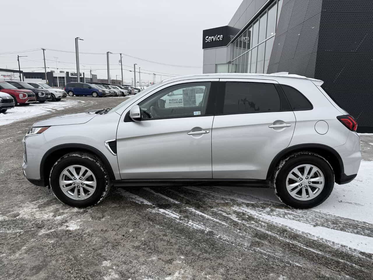 2022 Mitsubishi RVR SE AWC, Awd, Sièges chauffants, Connectivités, Garanties 2032 - Image 2