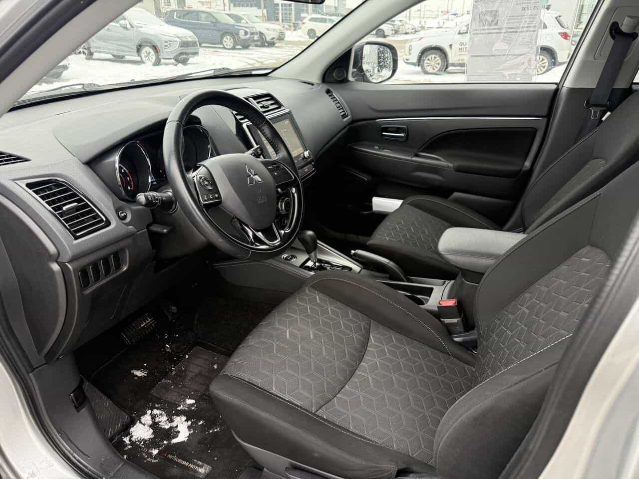 2022 Mitsubishi RVR SE AWC, Awd, Sièges chauffants, Connectivités, Garanties 2032 - Image 12