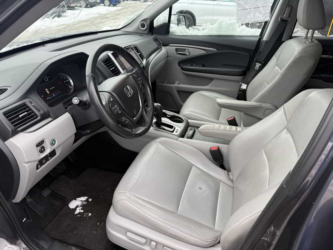 2017 Honda Pilot EX-L AWD, 8 passagers, Cuir, Capacité 5000lbs - Image 11