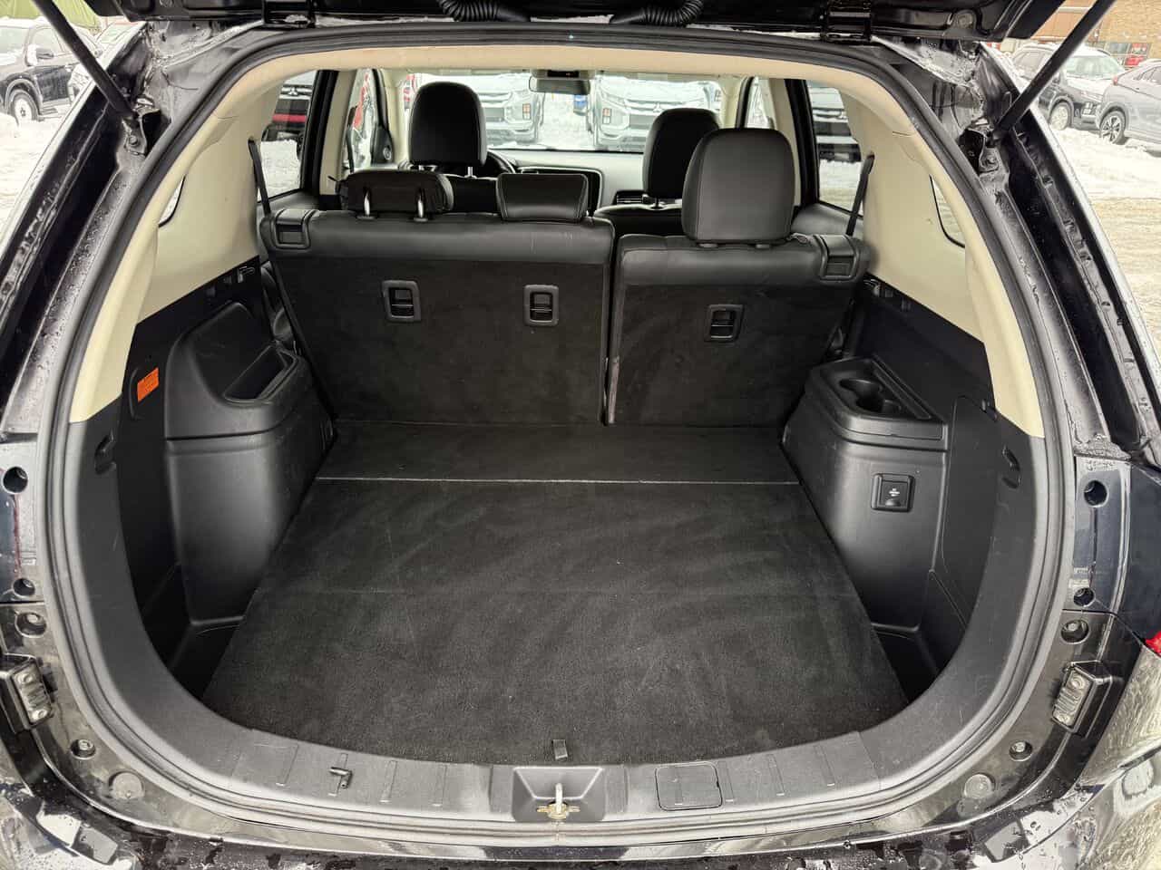 2020 Mitsubishi Outlander PHEV SE S-AWC, Hybride, Sièges chauffants, Garantie 2031 - Image 8