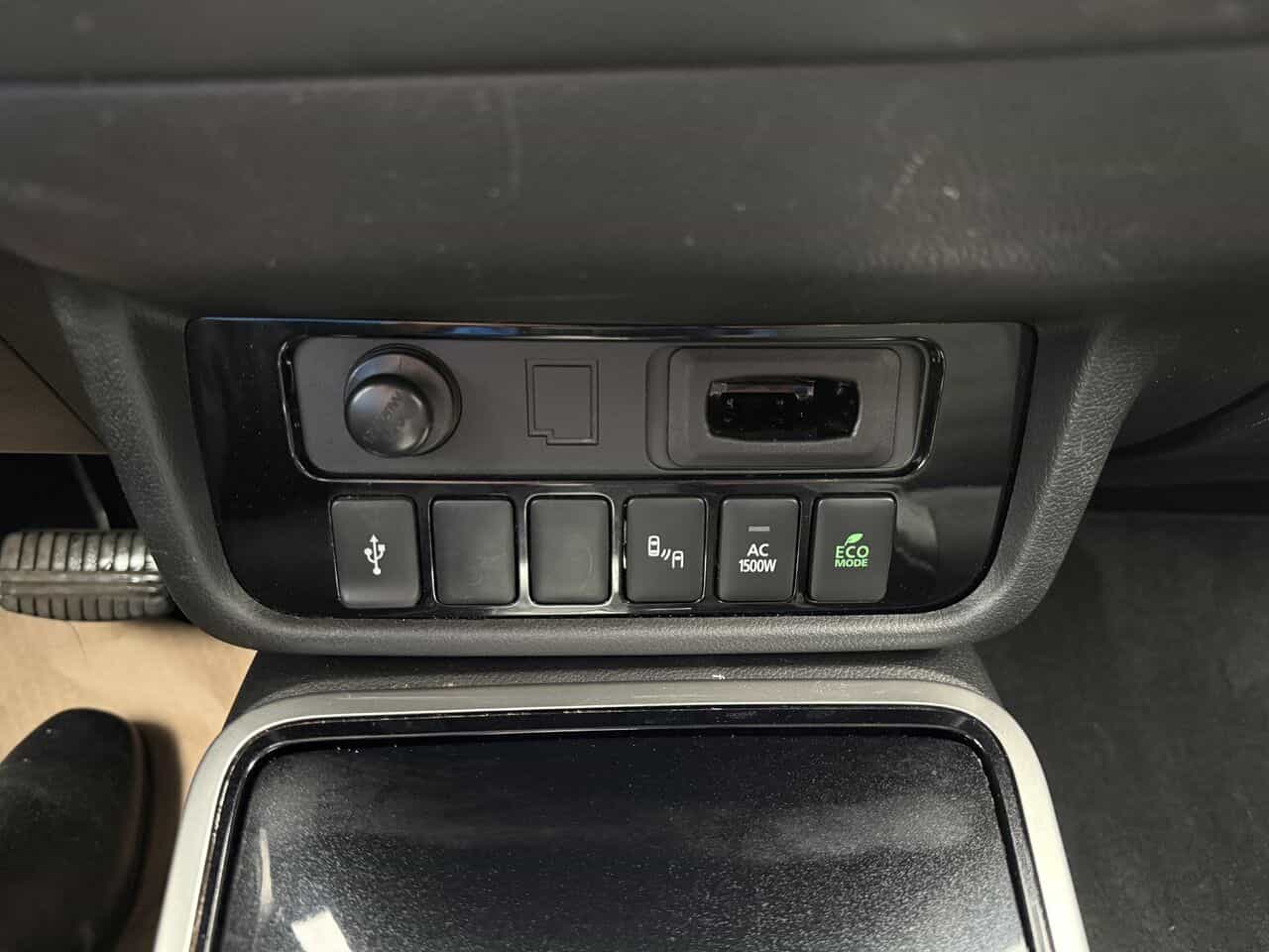 2020 Mitsubishi Outlander PHEV SE S-AWC, Hybride, Sièges chauffants, Garantie 2031 - Image 23