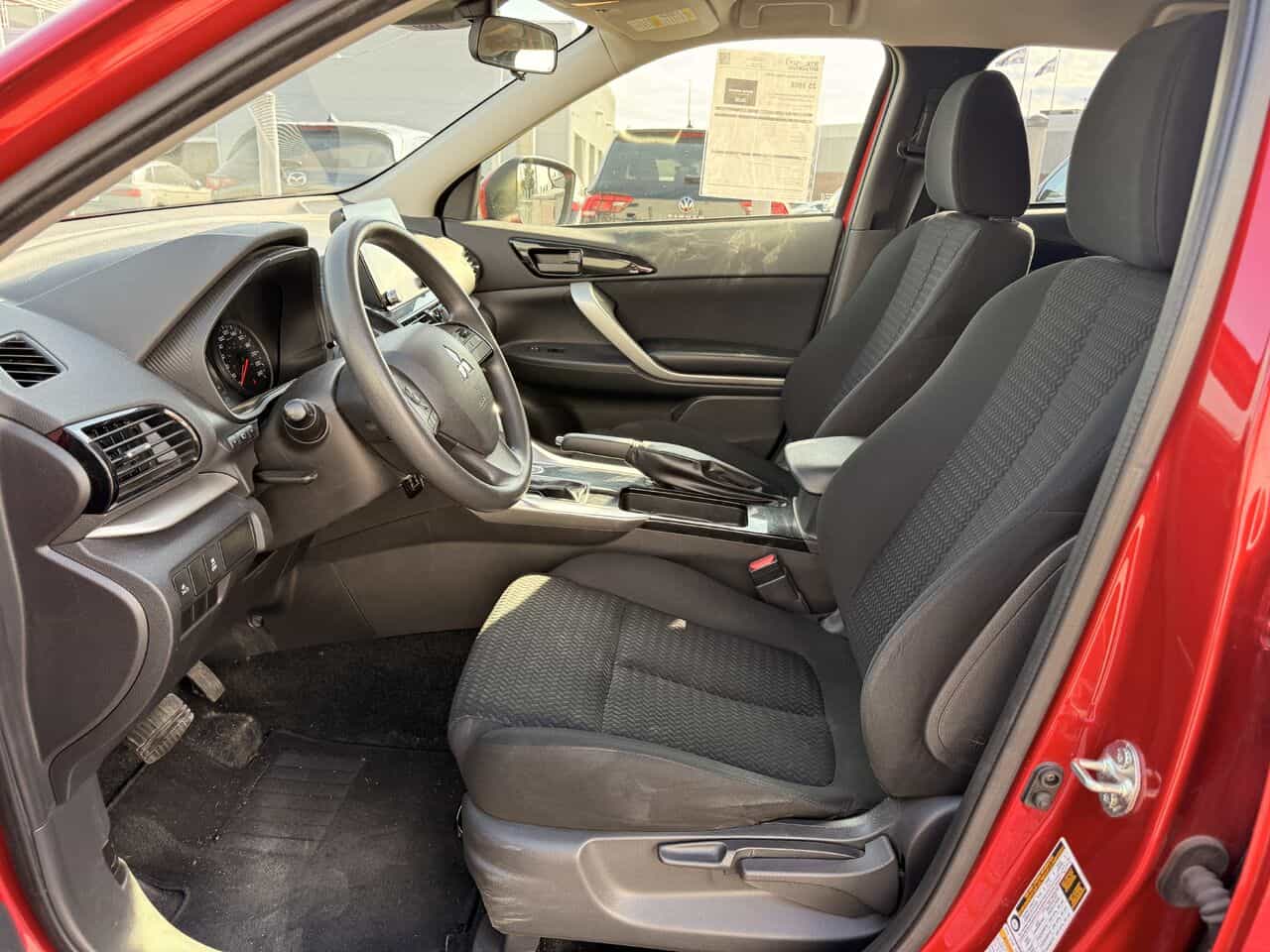 2023 Mitsubishi Eclipse Cross Es Awd, Sièges Chauffants, Garantie 2032 - Image 11