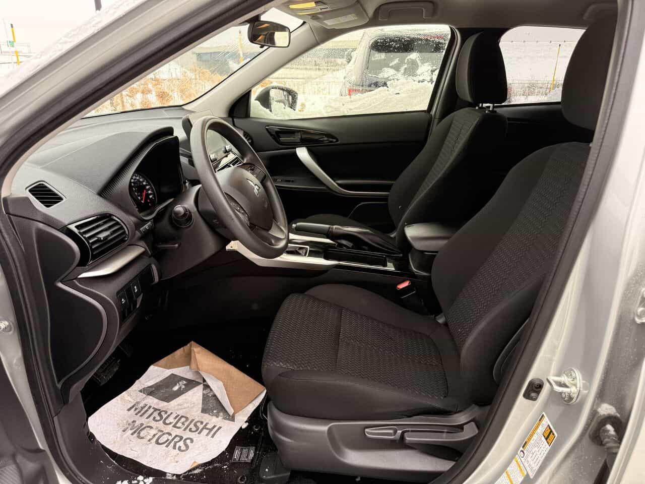 2023 Mitsubishi Eclipse Cross Es Awd, Sèges Chauffants, Garantie 2032 - Image 12