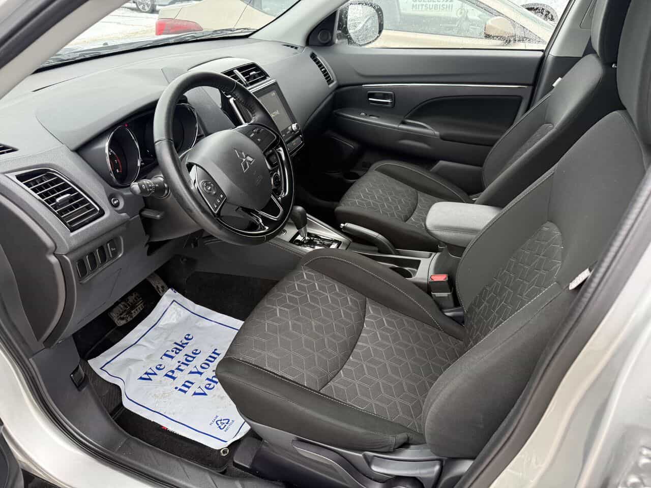 2024 Mitsubishi RVR SE AWC, Sièges chauffants, Connectivités - Image 16