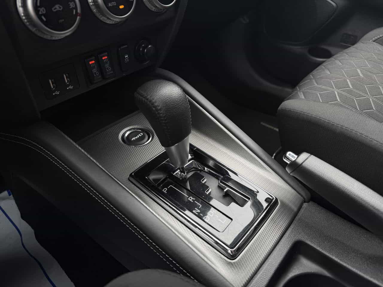 2024 Mitsubishi RVR SE AWC, Sièges chauffants, Connectivités - Image 23