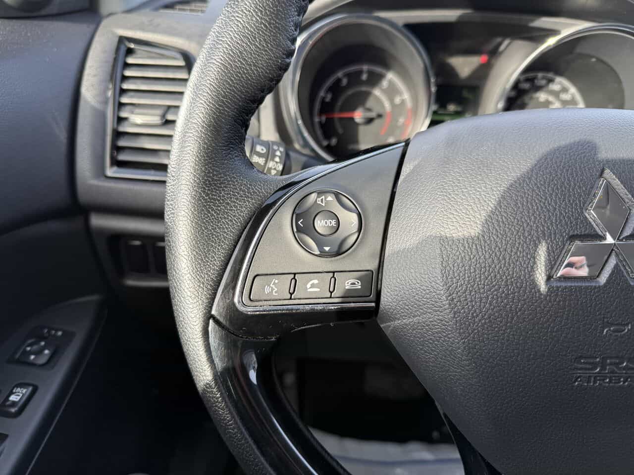 2024 Mitsubishi RVR SE AWC, Sièges chauffants, Bluetooth - Image 16