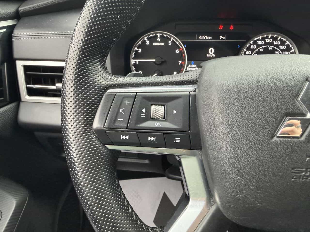 2022 Mitsubishi Outlander ES S-AWC, Sièges chauffants, 7 passagers, Garantie 2031 - Image 16