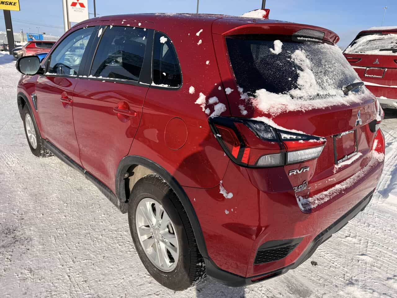 2024 Mitsubishi RVR Se Awd, Sièges Chaufants, Volant Chauffant - Image 3