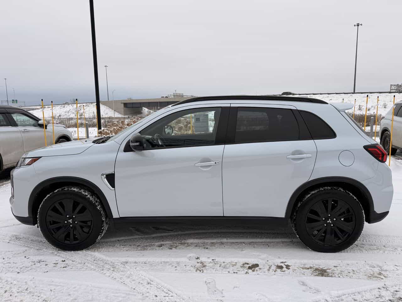 2023 Mitsubishi RVR Le Awd, Sièges Chauffants, Caméra De Recul - Image 2