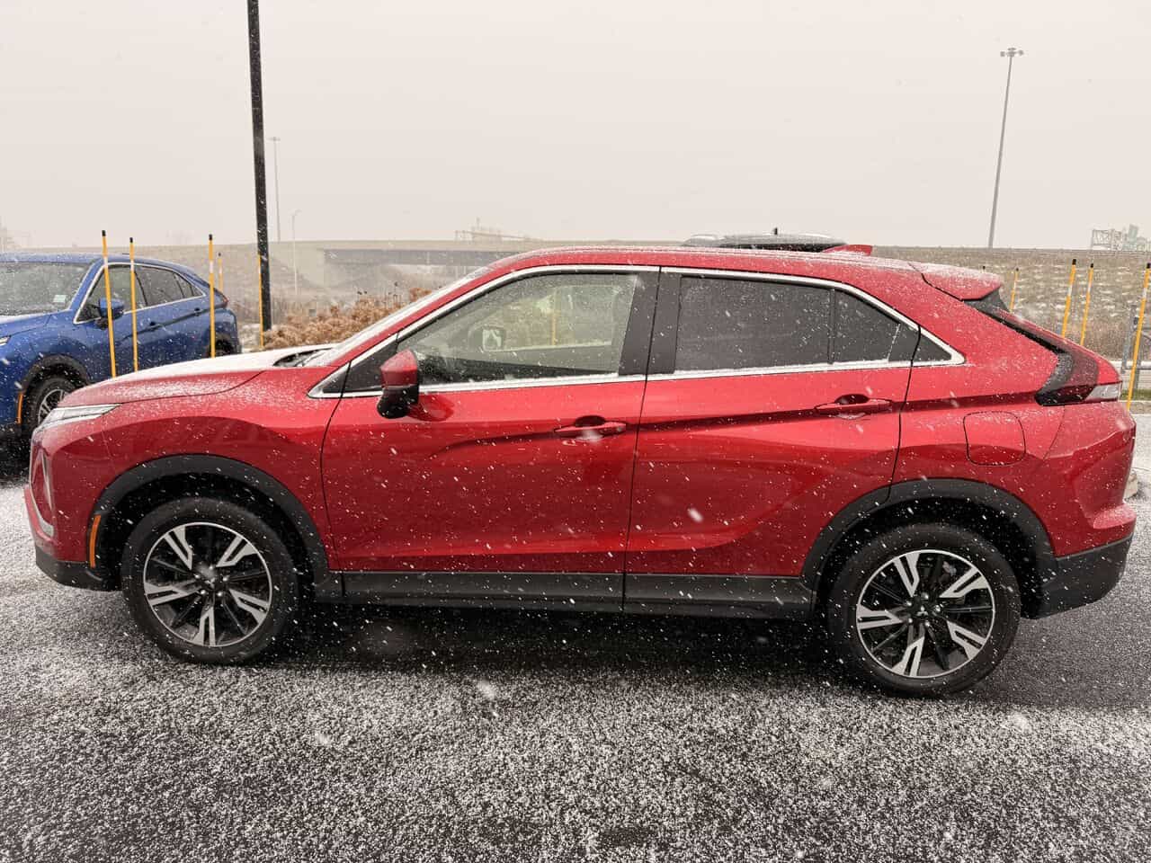 2024 Mitsubishi Eclipse Cross Es Awd, Sièges Chuafants, Caméra De Recul - Image 2