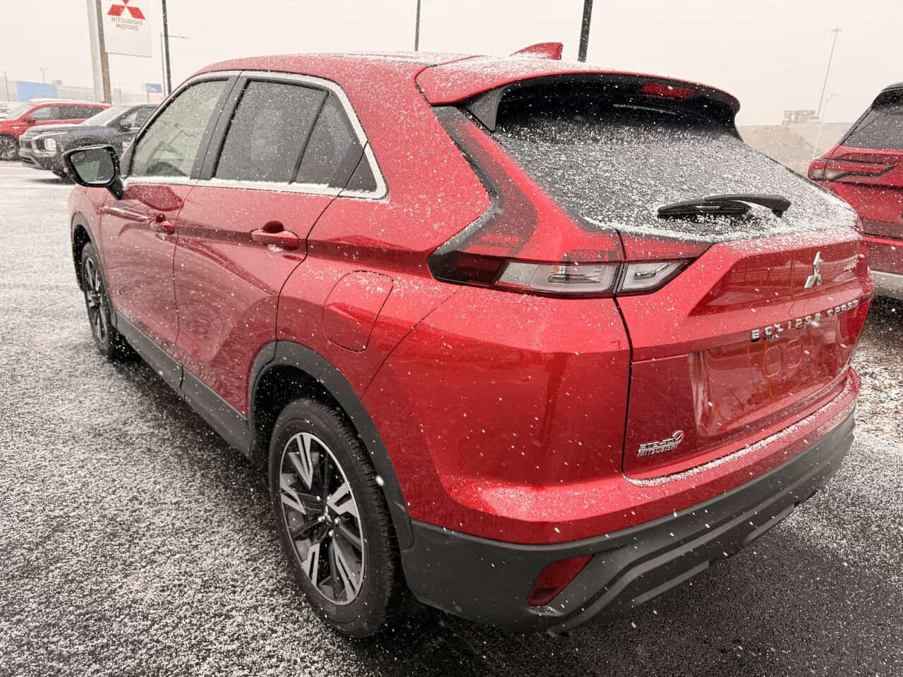 2024 Mitsubishi Eclipse Cross Es Awd, Sièges Chuafants, Caméra De Recul - Image 3
