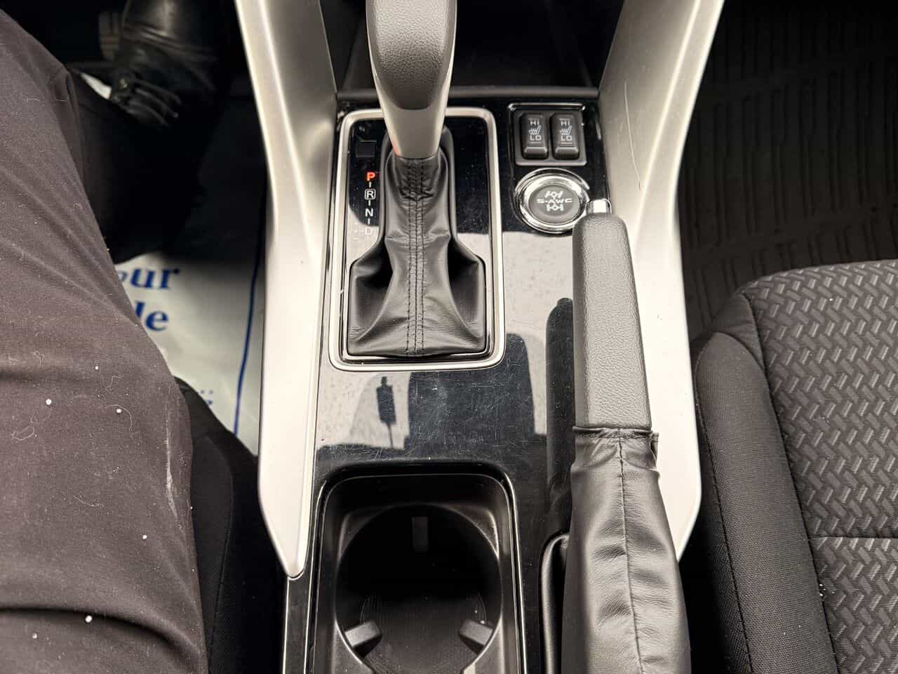 2024 Mitsubishi Eclipse Cross Es Awd, Sièges Chuafants, Caméra De Recul - Image 20