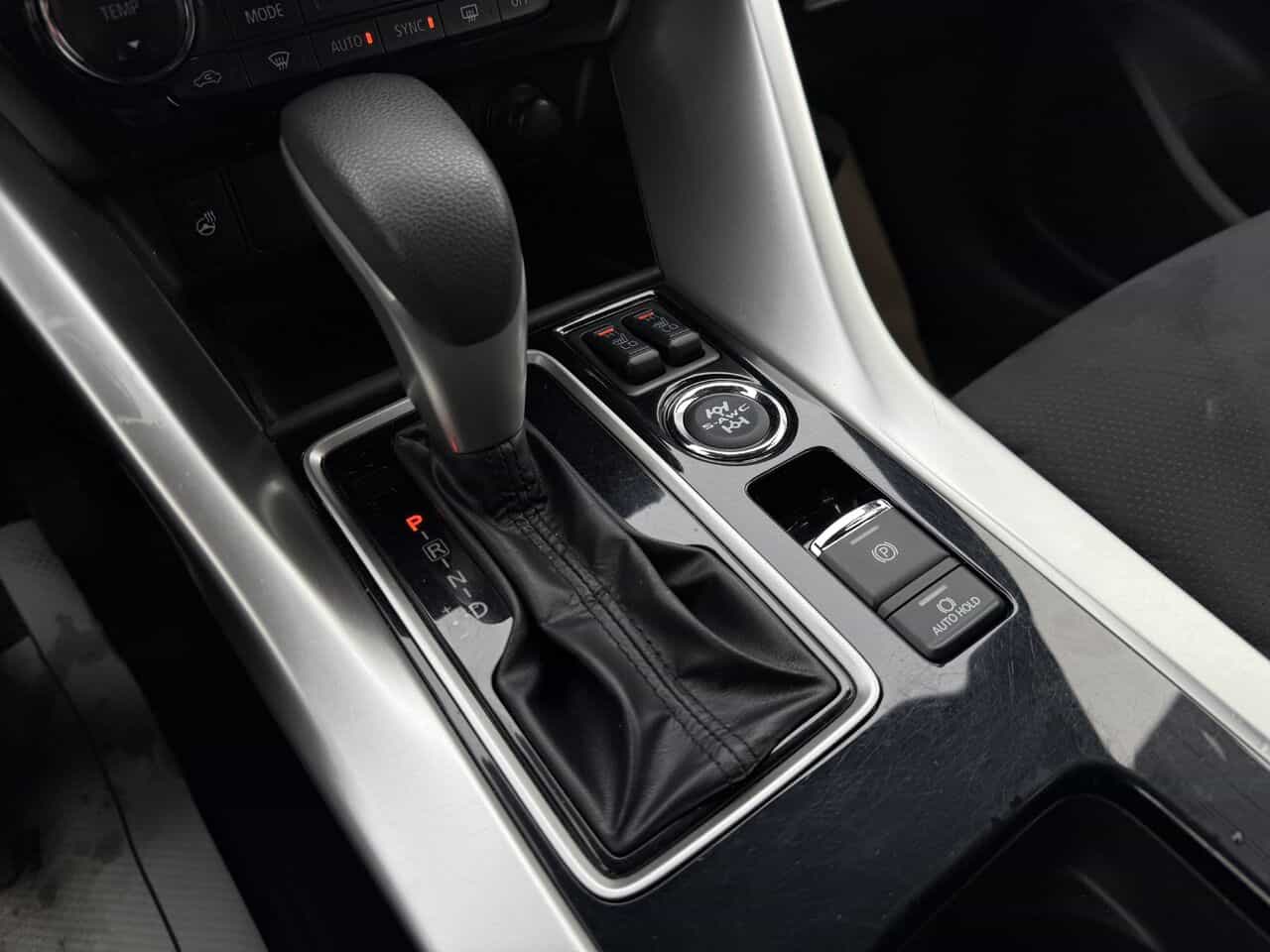 2022 Mitsubishi Eclipse Cross SEL S-AWC, Volant chauffant, Démarreur, Garantie 2031 - Image 23