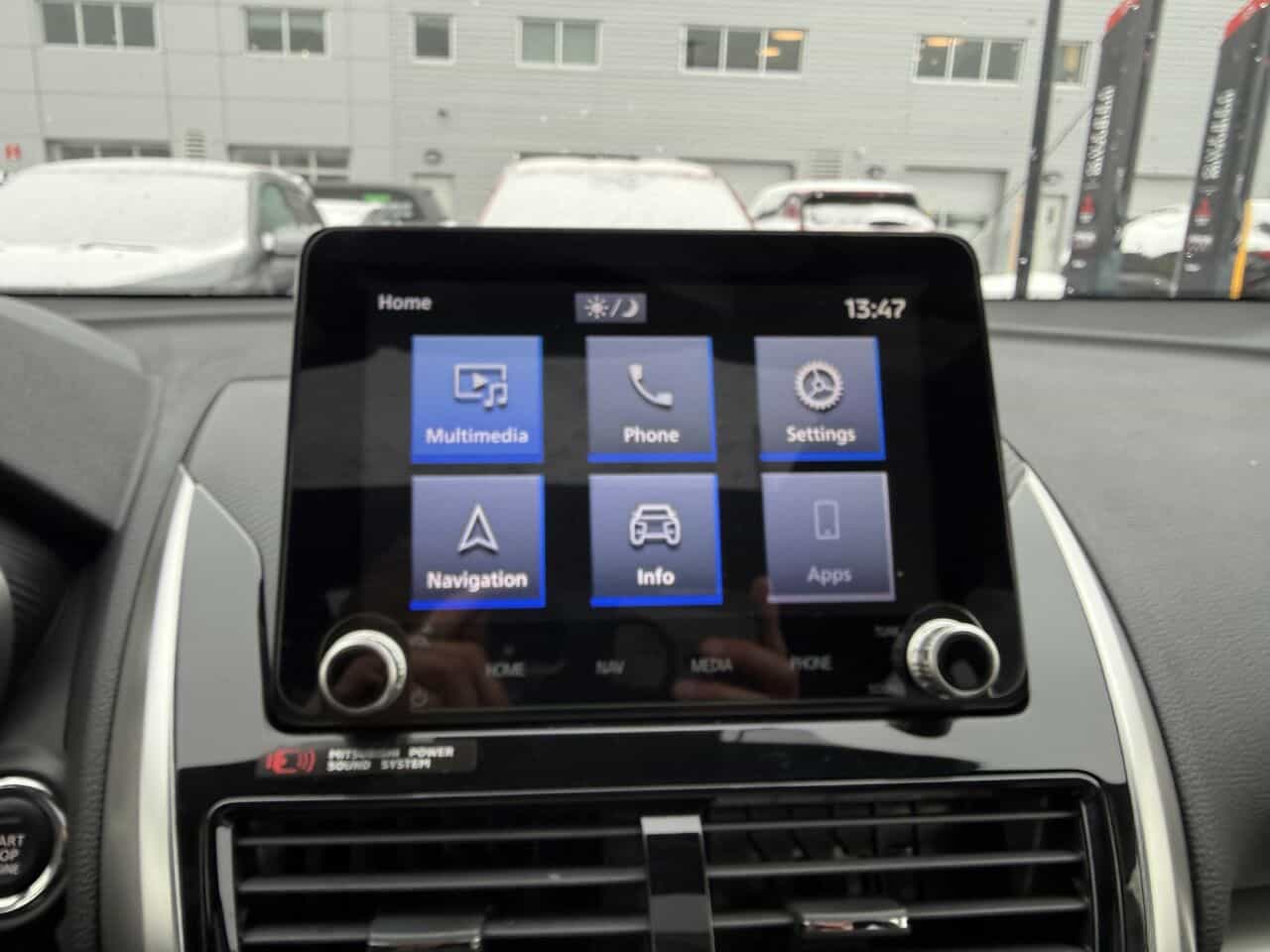 2023 Mitsubishi Eclipse Cross GT S-AWC, Cuir, Hud, Toit Pano, Démarreur à distance - Image 16