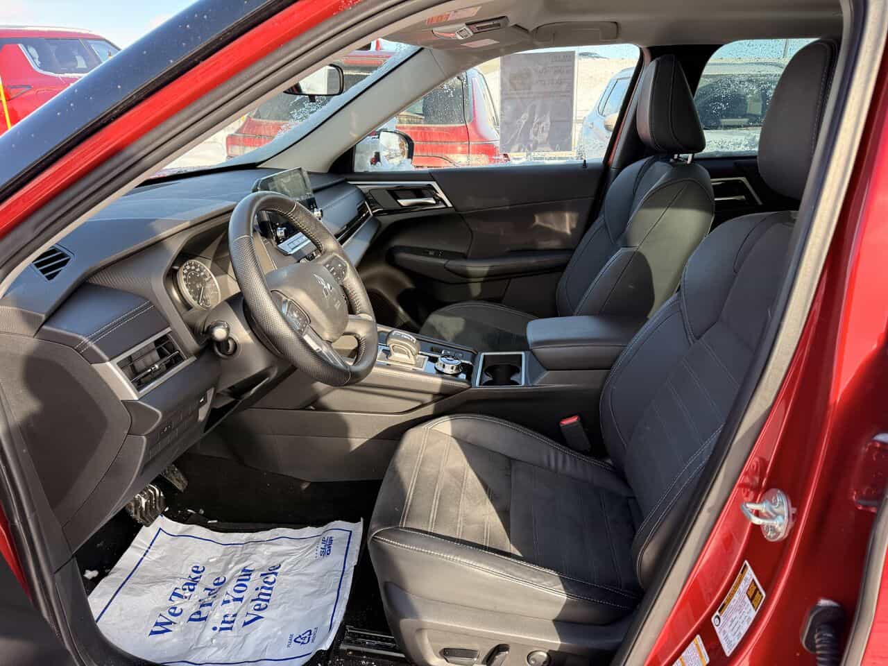 2022 Mitsubishi Outlander LE Premium AWD, TOIT PANORAMIQUE, SIÈGES CHAUFF - Image 11