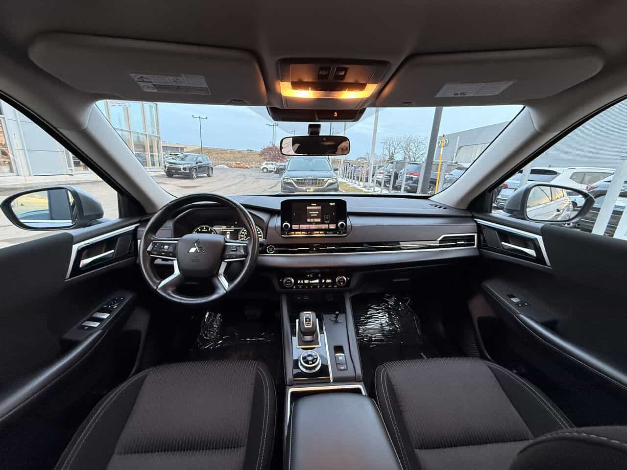 2023 Mitsubishi Outlander Se Awd, Toit Ouvrant Pano, Sièges Chauffants - Image 11