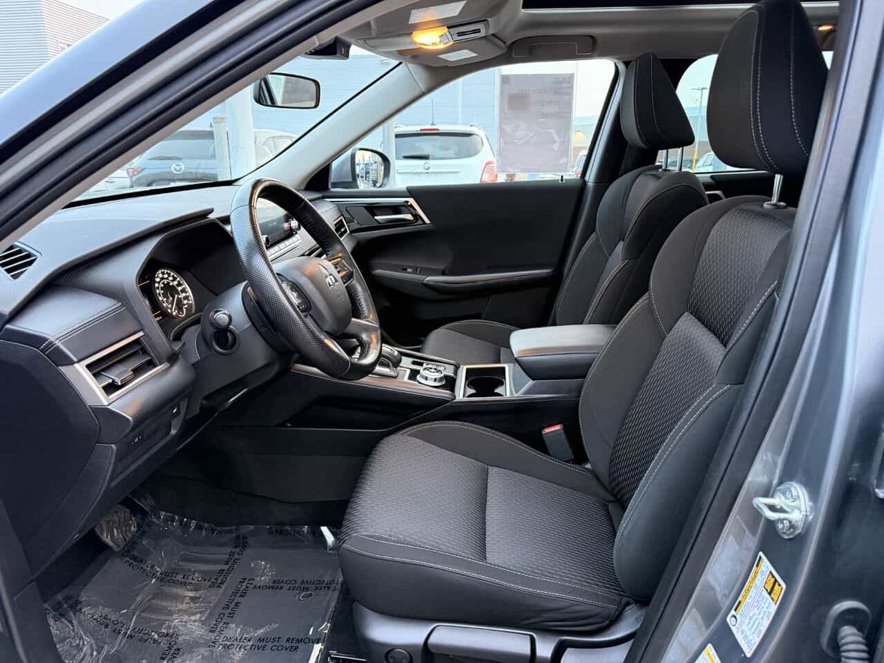 2023 Mitsubishi Outlander Se Awd, Toit Ouvrant Pano, Sièges Chauffants - Image 12